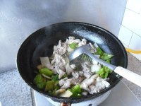 营养的尖辣椒炒洋葱做法图解10)