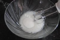 美味佳肴般的轻乳酪蛋糕做法图解8)