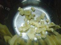 自制香蕉巧克力麦芬做法图解3)