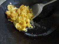 喷香的蒜黄炒鸡蛋的做法图解六