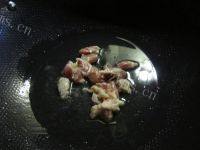 家常的豆芽炒肉做法图解2)