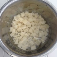 DIY彩椒藕丁做法图解2)