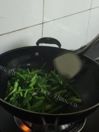 家常菜炒菜心做法图解7)