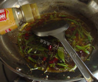 美味的鱼香茄条做法图解10)