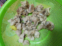 开胃的酸菜排骨做法图解5)