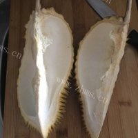 回味无穷的榴莲壳排骨汤做法图解1)