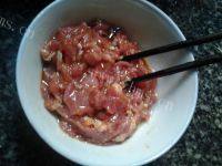 家常菜肉丝芹菜做法图解2)