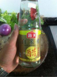 诱人的泡椒凤爪做法图解6)