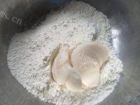 满口生香的苏式鲜肉月饼做法图解3)