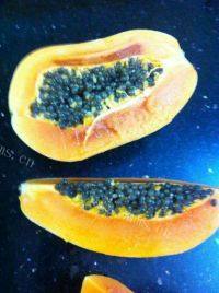 很有食欲的银耳木瓜糖水做法图解4)