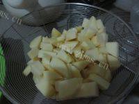 营养丰富的土豆烧肉做法图解4)