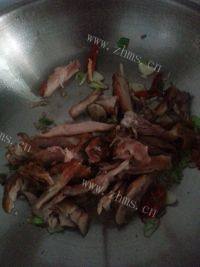 鲜美鸭肉萝卜汤做法图解6)