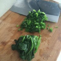 菠菜虾茸粥做法图解4)