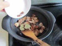 家常菜苦瓜烧肉做法图解5)