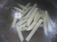 自制薯条做法图解3)