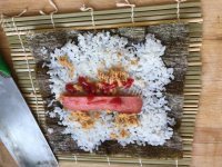 美味的火腿寿司做法图解5)