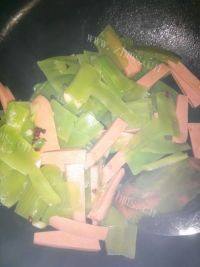 「DIY」火腿炒莴笋做法图解7)