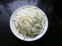 味道不错的醋溜白菜帮做法图解2)