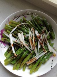 家常菜白灼芦笋