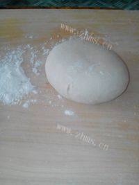 自己做的韭菜鸡蛋饺子做法图解3)