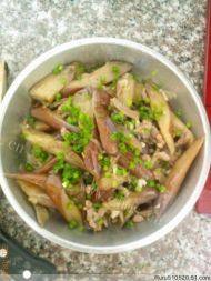 家常菜肉末炒茄子做法图解8)