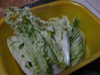 家常菜炒辣白菜做法图解1)