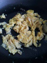 健康美食之猪肉韭菜水饺做法图解1)