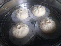 自制的肉包做法图解7)