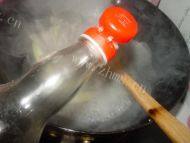 「DIY美食」醋溜藕片做法图解3)