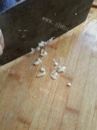 色味俱全的清炒豆芽做法图解2)