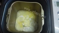 美味的花环面包做法图解1)