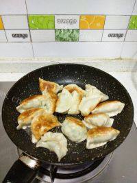 家庭海蛎煎饺做法图解9)
