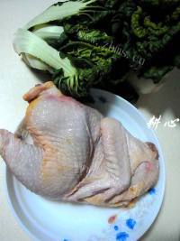 自制奶白菜鸡肉汤做法图解1)