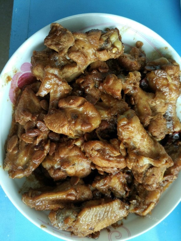 美味营养的酱鸡翅