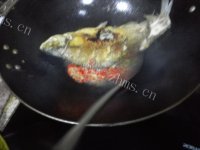 喷香的红烧鳊鱼做法图解2)