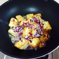 家常菜煎豆腐做法图解5)