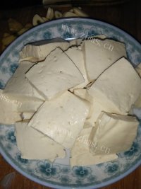 DIY老板鱼炖豆腐做法图解4)