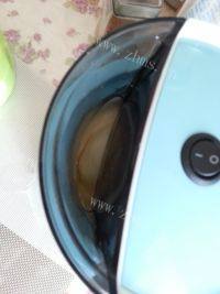 诱人的榴莲冰淇淋做法图解8)