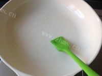 自制肉末鸡蛋卷做法图解9)