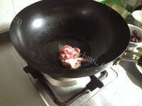 肉炒茼蒿做法图解2)