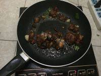 鲜香的干豆角烧肉做法图解6)