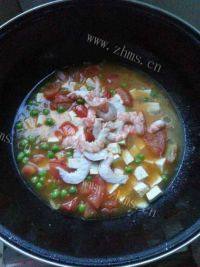 好吃的鲜虾豆腐红汤做法图解9)