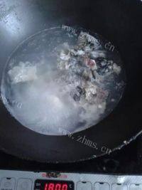 美味的凉拌鱼皮做法图解3)