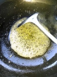 自制爆米花做法图解3)