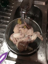 玉盘珍馐的干锅鸡翅做法图解7)