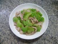 家常菜苦瓜炒五花肉