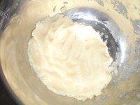 自制广式豆沙月饼做法图解3)