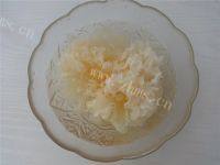 美味的木瓜雪耳羹做法图解1)