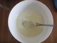 自制红豆沙冰皮月饼做法图解3)