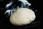 美味的生肉包做法图解4)